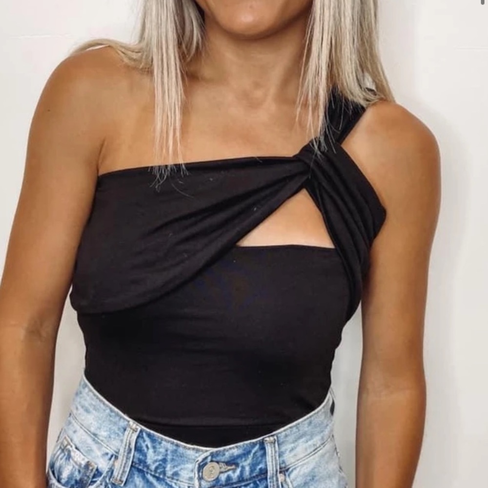 Black bodysuit!